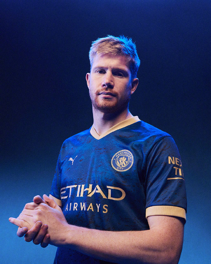 姆巴佩西甲第15轮狂轰3球，助皇马3-0胜毕巴，状态惊人，成为当世足坛第一人。