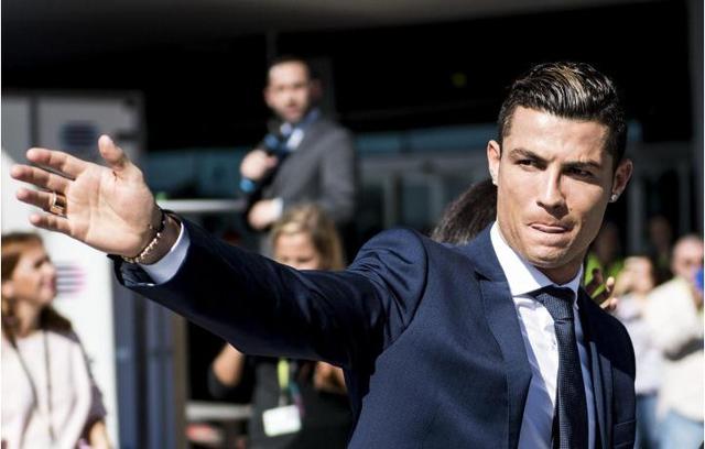 川超联赛出现暴力事件，凉山队球员比赛结束后飞踹裁判