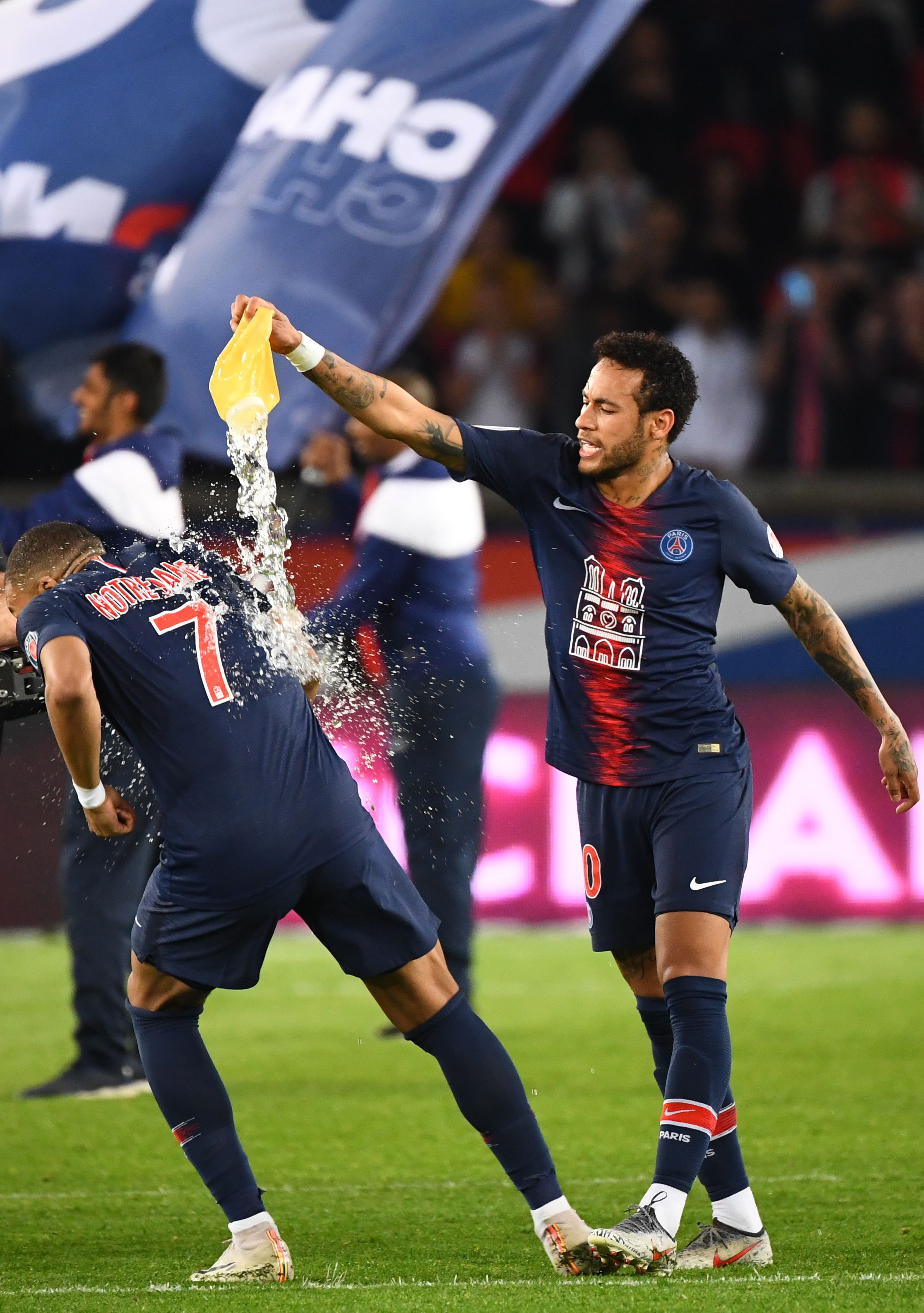 复出又延期！哈弗茨复出时间再次推迟至1月，2025年仅出场12次（哈弗茨复出再延后：预计1月归队，2025年仅亮相12场）