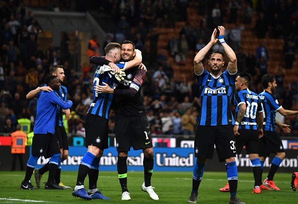 意超杯半场：内雷斯破门，那不勒斯1-0米兰（意超杯半场战报：内雷斯建功，那不勒斯暂1-0领先米兰）