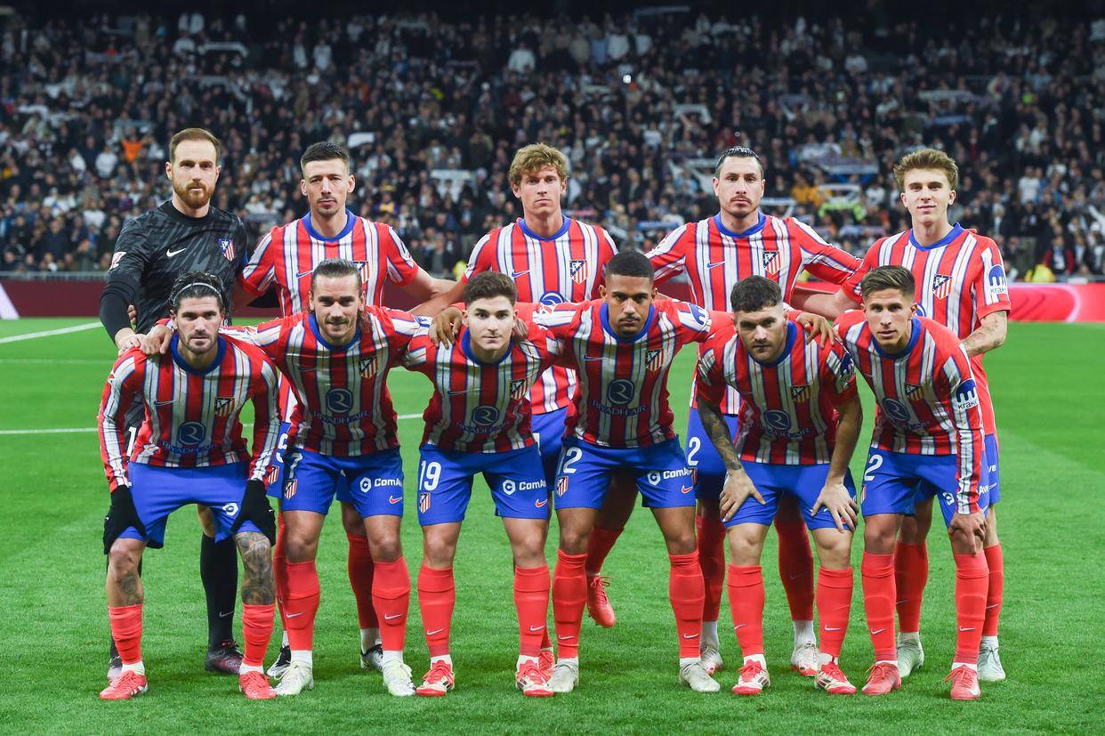 抽象，特朗普晒和C罗踢球的AI生成视频：C罗很聪明也很酷