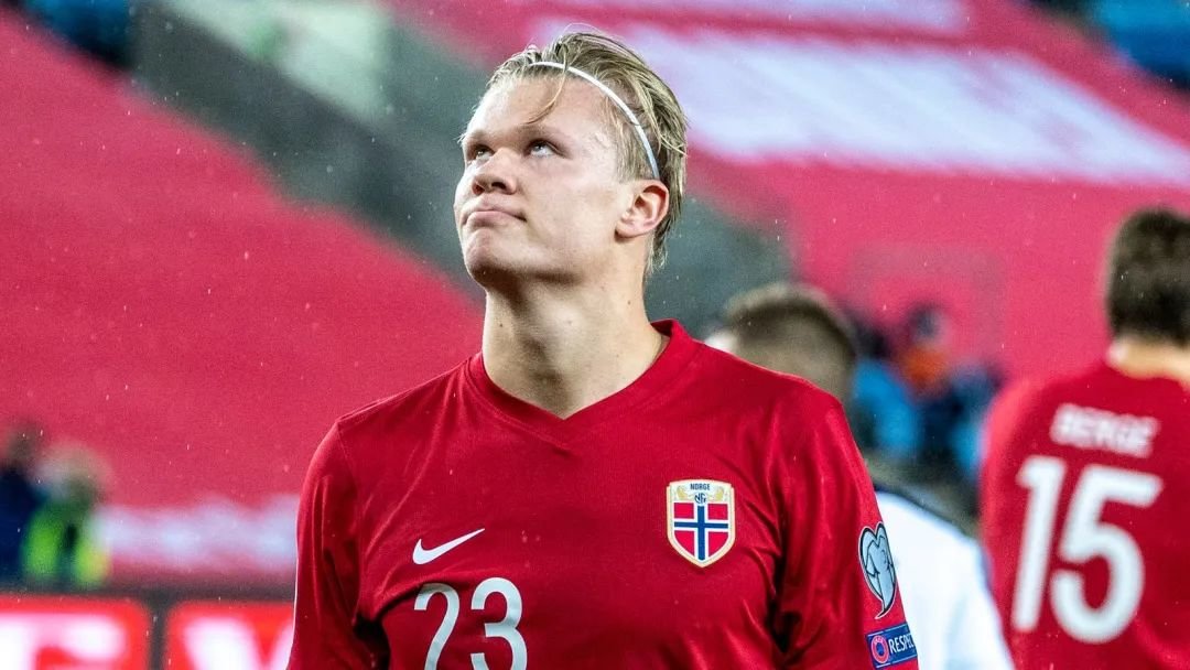 中超赛报：广州队主场击败武汉三镇,（中超战报：广州队主场力克武汉三镇）