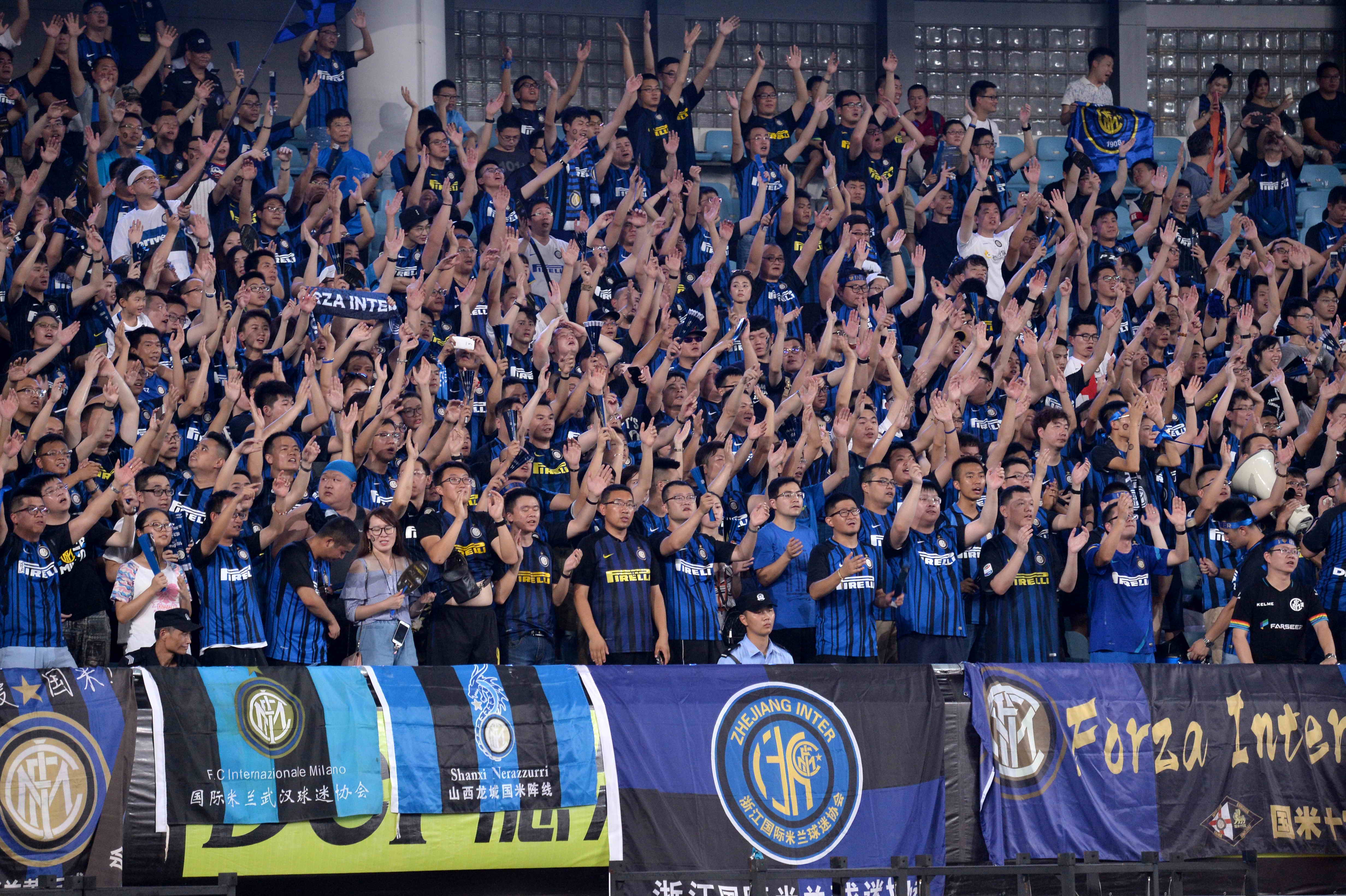 字母哥复出半场砍两双，雄鹿12记三分，半场1分领先