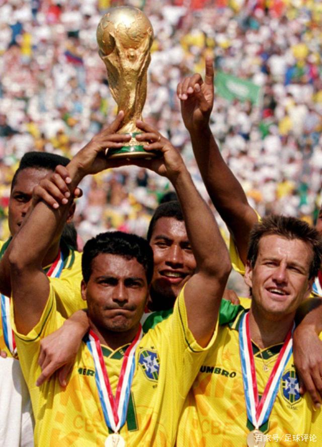 弗兰克：防守型教练？我带的队进球挺多的；庆幸自己不碰社媒