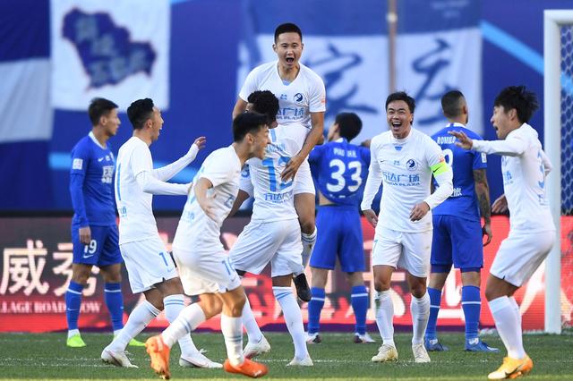 篮球火箭球迷热议球队新战术布置