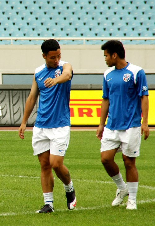 升入U21，阿森纳15岁2米门将发文庆祝并剑指挑战拉亚