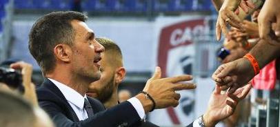 记者：米兰将与莱万经纪人会面讨论转会，伊布支持这一交易