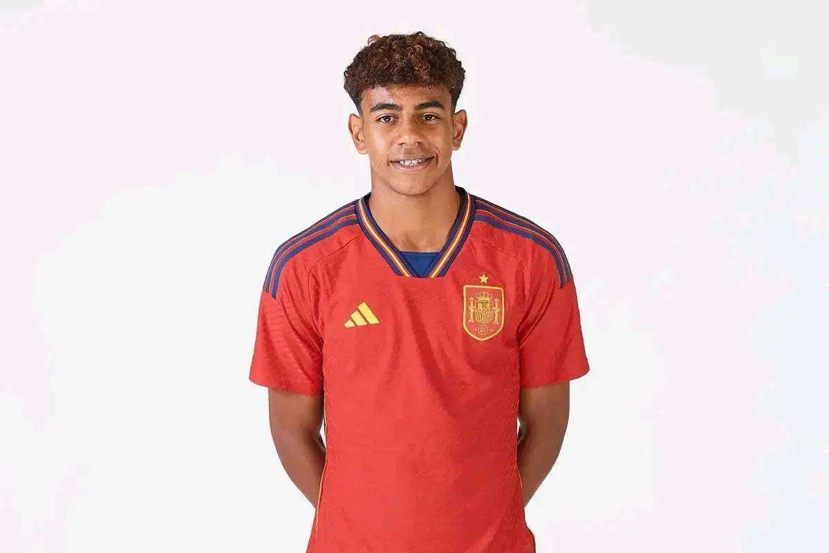 埃迪·豪：纽卡表现配得上晋级，渴望能够再次赢得奖杯（埃迪·豪：纽卡晋级实至名归，盼再度捧杯）